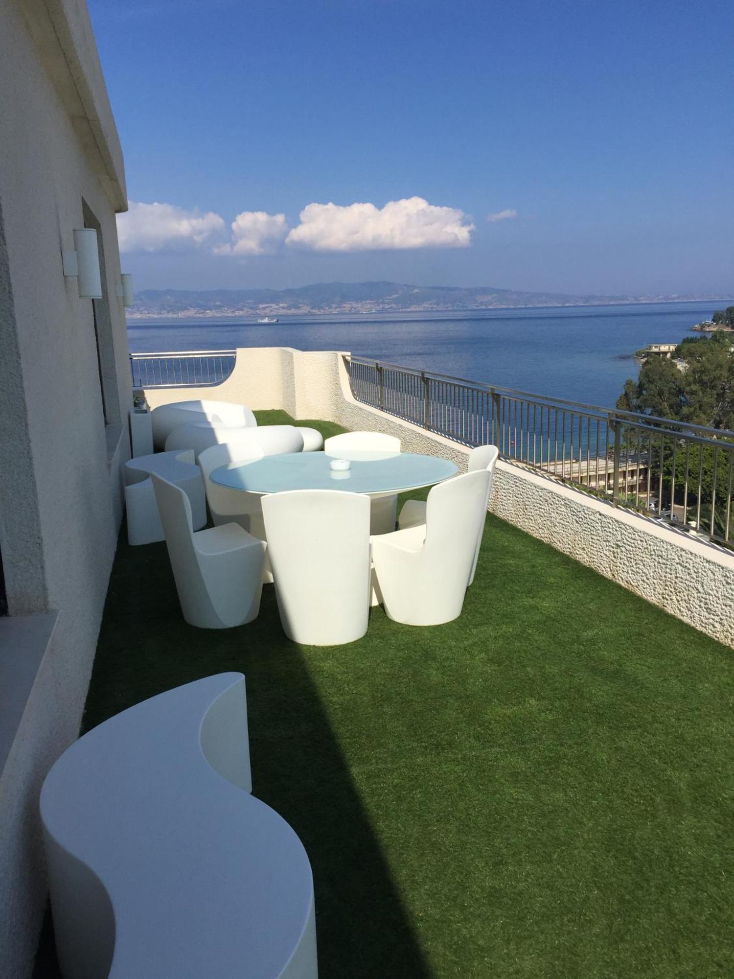 Reggio Suite Ρέτζιο ντι Καλάμπρια Εξωτερικό φωτογραφία