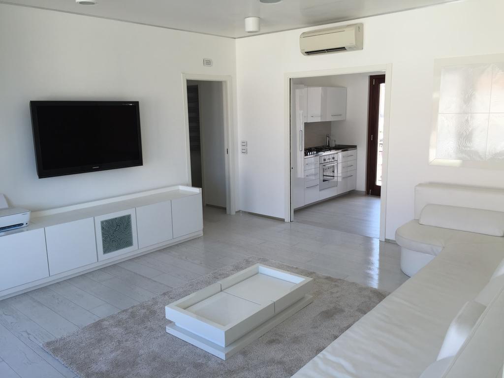 Reggio Suite Ρέτζιο ντι Καλάμπρια Εξωτερικό φωτογραφία